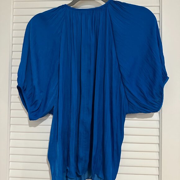 Banana Republic Factory Blue Pleated Short Sleeve Blouse – Size M - Picture 2 of 3
